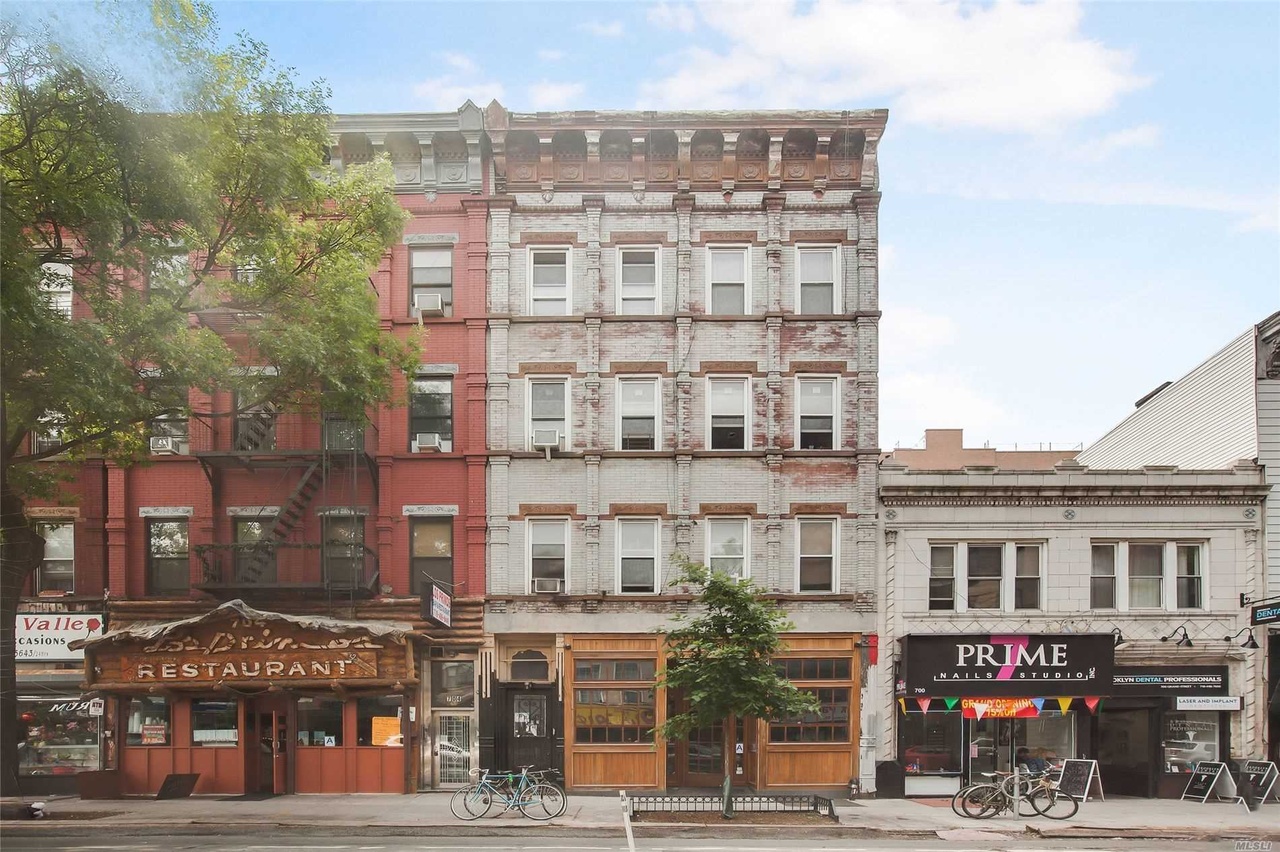 702 Grand St, Brooklyn, NY 11211 | MLS# 3160674 | Redfin
