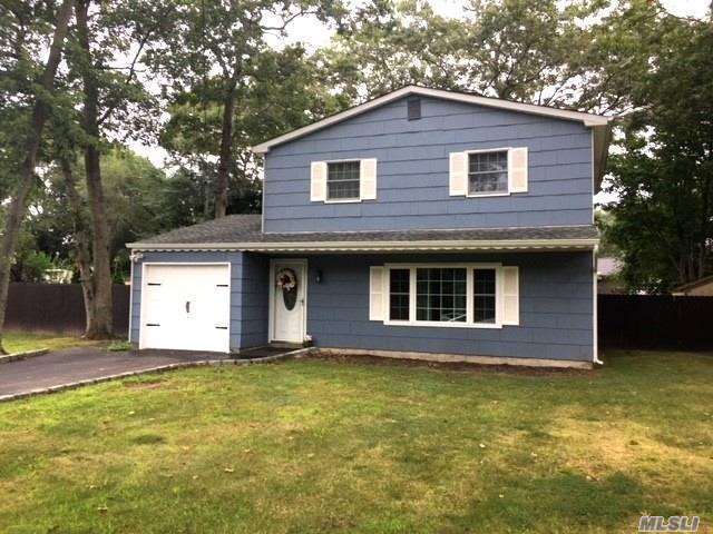 1981 Lincoln Ave, Holbrook, NY 11741 | MLS# 3063685 | Redfin