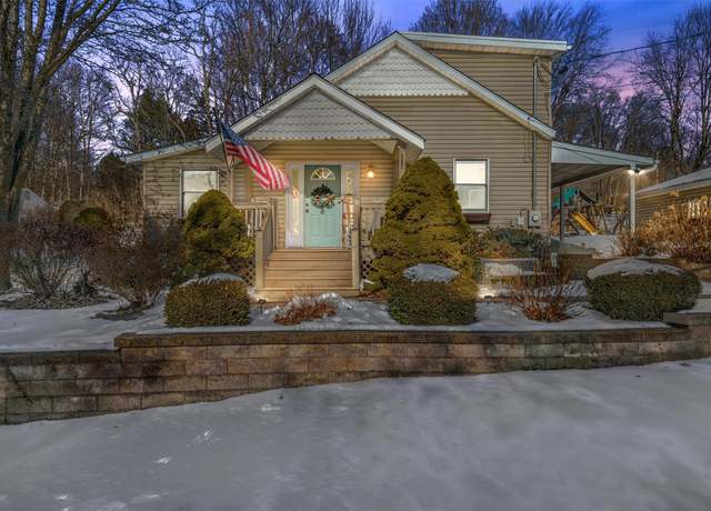 Property at 6 Ash Ave, New Windsor, NY 12553, 3 beds, 2 baths