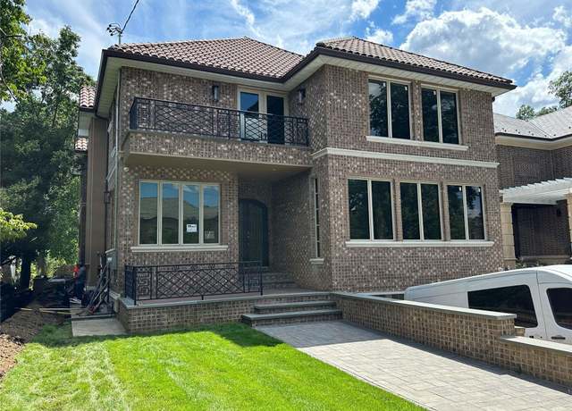 Property at 144-58 Boulevard, Whitestone, NY 11357, 6 beds, 6 baths