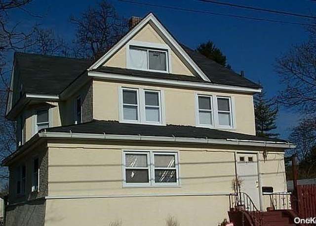Property at 5 Church St, Baldwin, NY 11510, 4 beds, 2 baths
