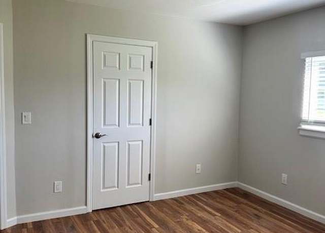 Property at 33 Pointe Cir S Unit ., Coram, NY 11727, 2 beds, 1 bath