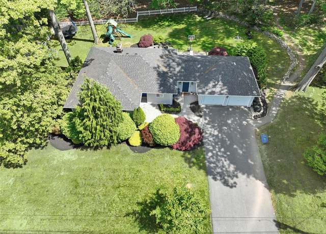Property at 18 Oakwood Ter, Spring Valley, NY 10977, 5 beds, 3 baths