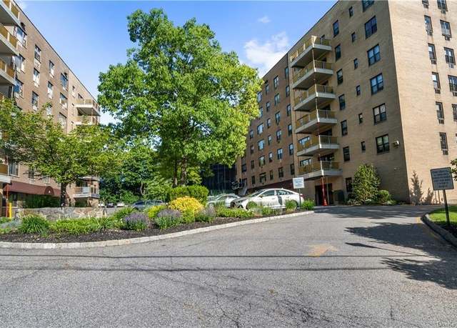 Property at 35 Stewart Pl #201, Mount Kisco, NY 10549, 1 bed, 1 bath