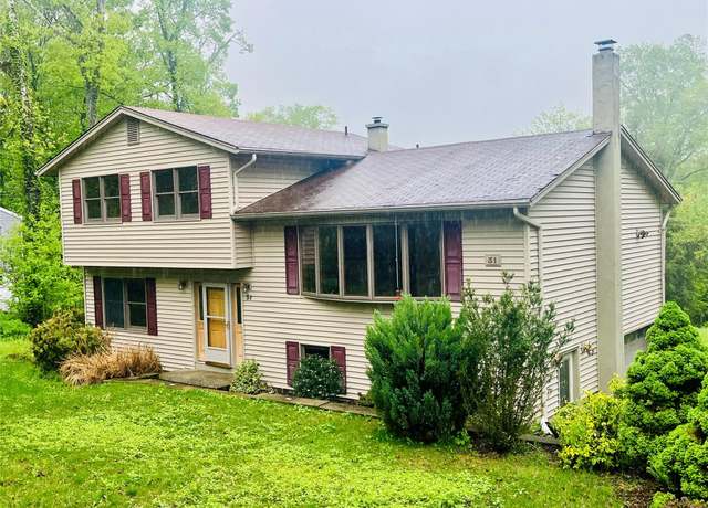 Property at 51 Pine Ct, Middletown, NY 10941, 4 beds, 2 baths