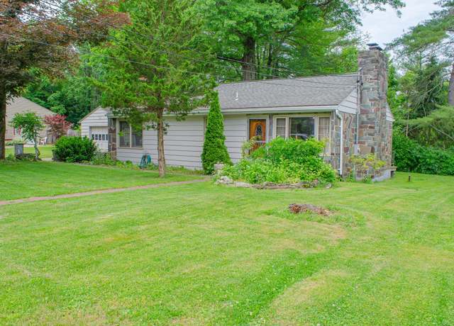 Property at 10 Hillcrest Ter, Staatsburg, NY 12580, 2 beds, 1 bath