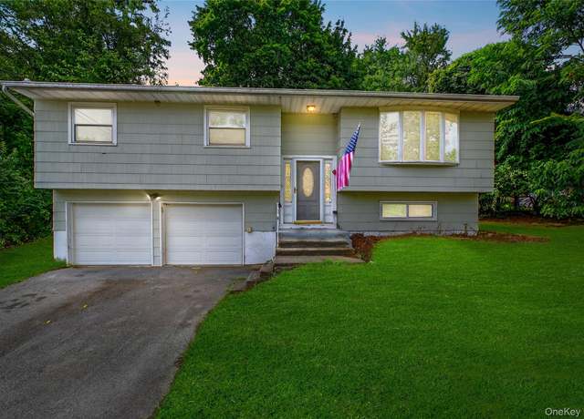 Property at 4 Fern Ln, Poughkeepsie, NY 12601, 3 beds, 1.5 baths