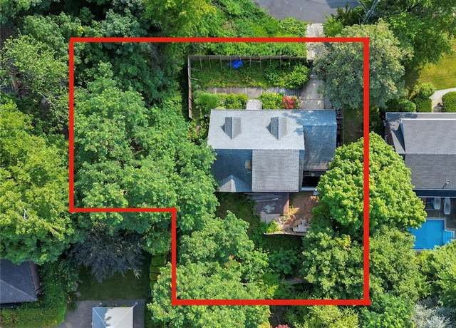 Property at 71 Wadsworth Rd, Staten Island, NY 10305