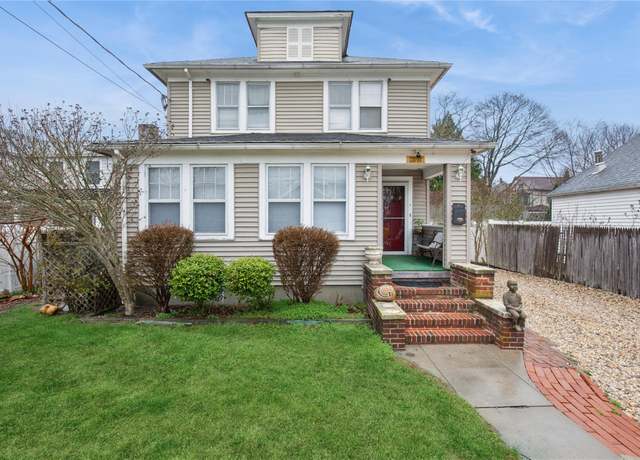 Property at 59 Carman St, Patchogue, NY 11772, 3 beds, 2 baths