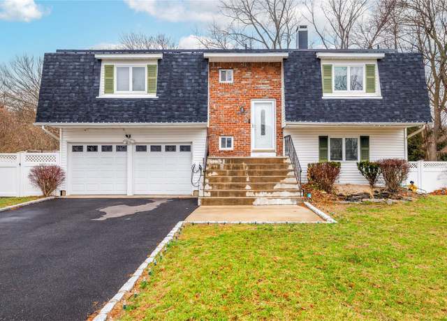 Property at 23 Bowman Ln, Kings Park, NY 11754, 4 beds, 2 baths
