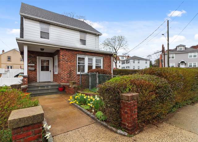 Property at 60 Boone St, Yonkers, NY 10704, 3 beds, 1.5 baths