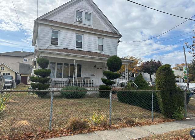 Property at 246-04 139 Ave, Rosedale, NY 11422, 7 beds, 5 baths
