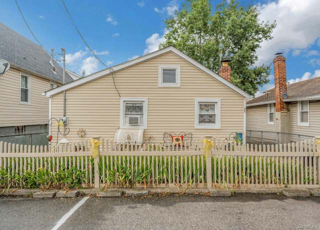 Property at 30A Edgewater Park Unit A, Bronx, NY 10465, 2 beds, 1 bath