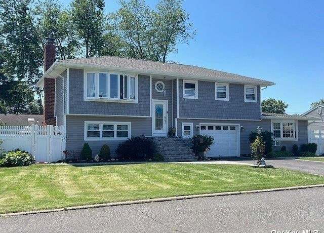 Property at 70 Moody Ave, Islip, NY 11751, 4 beds, 3 baths