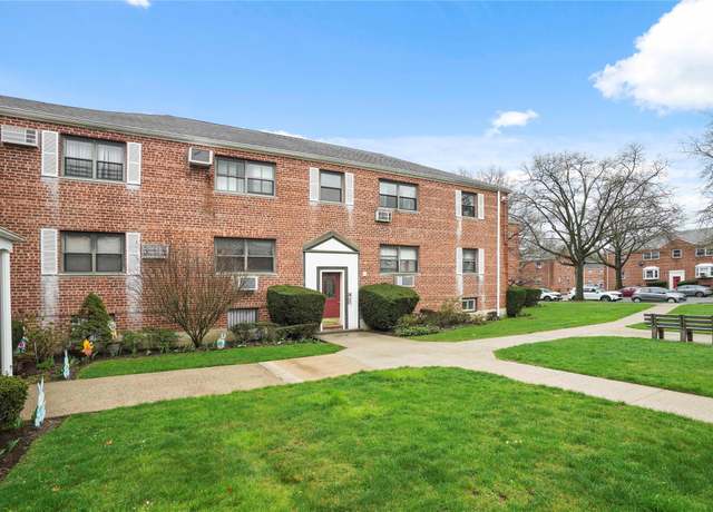 Property at 155-31 84th St Unit 4L, Howard Beach, NY 11414, 3 beds, 1 bath