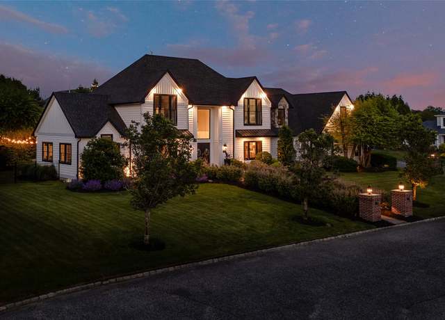 Property at 35 Sycamore Dr, East Moriches, NY 11940, 6 beds, 5.5 baths