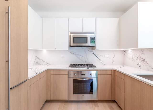 Property at 250 E 49th St Unit 5F, New York (manhattan), NY 10017, 1 bed, 1 bath