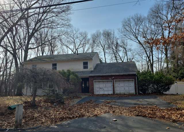 Property at 10 Swallow Ave, Spring Valley, NY 10977, 4 beds, 2.5 baths