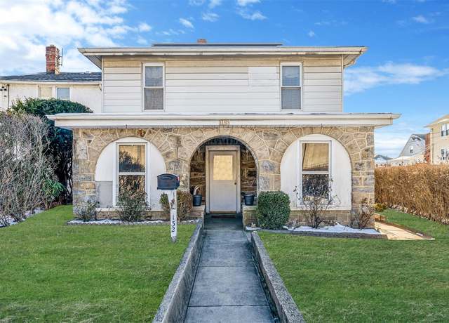 Property at 132 Pelham St, Mamaroneck, NY 10543, 4 beds, 2 baths