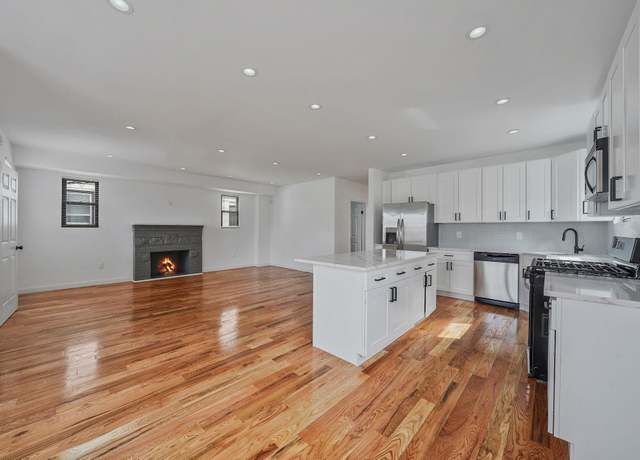 Property at 139-19 230 St, Laurelton, NY 11413, 5 beds, 4 baths