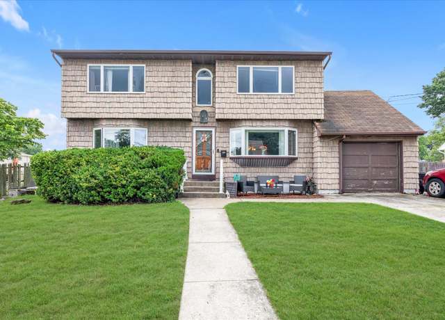 Property at 340 W 13th St, Deer Park, NY 11729, 4 beds, 2 baths