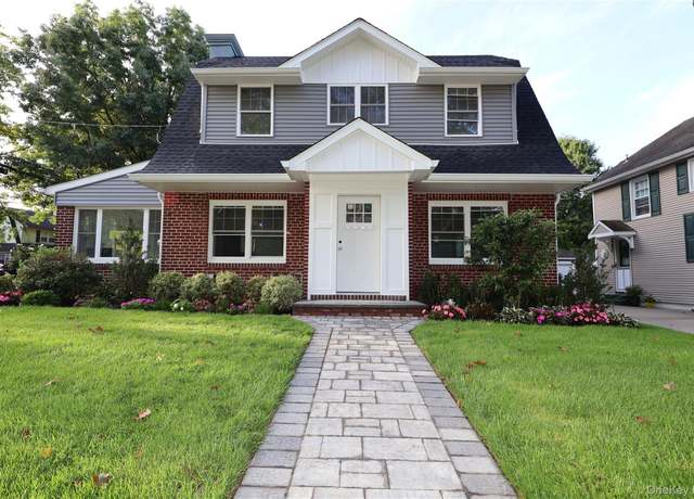 Property at 78 Ontario Rd, Floral Park, NY 11001, 4 beds, 3.5 baths