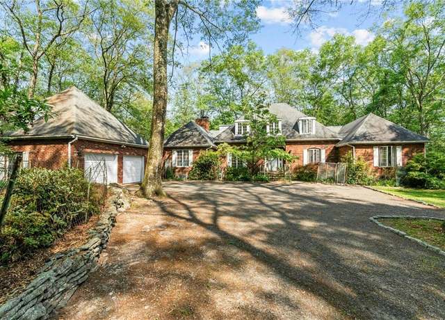 Property at 72 Yulan Barryville Rd, Barryville, NY 12719, 3 beds, 2.5 baths