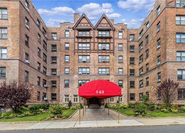 Property at 143 Garth Rd Unit 4K, Scarsdale, NY 10583, 1 bed, 1 bath