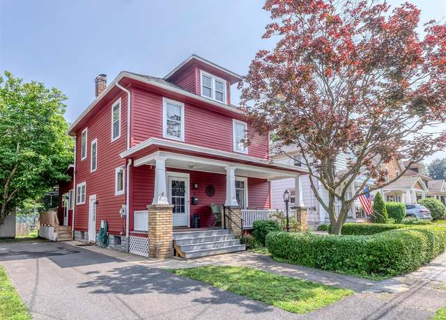 Property at 35 Derrenbacher St, Kingston, NY 12401, 3 beds, 1.5 baths
