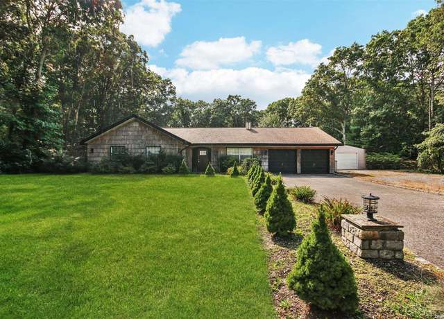 Property at 32 Florence Dr, Manorville, NY 11949, 4 beds, 2 baths