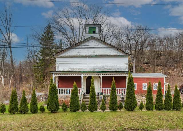 Property at 11 Orange Tpke, Southfields, NY 10975, 0.5 baths