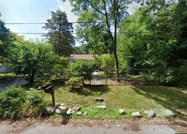 Property at 8 Woodlawn Ave, Selden, NY 11784, 2 beds, 1 bath