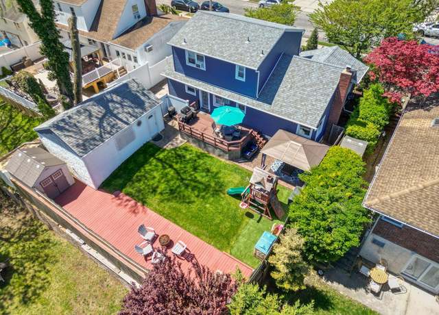 Property at 197 Doris Ave, Franklin Square, NY 11010, 5 beds, 3.5 baths