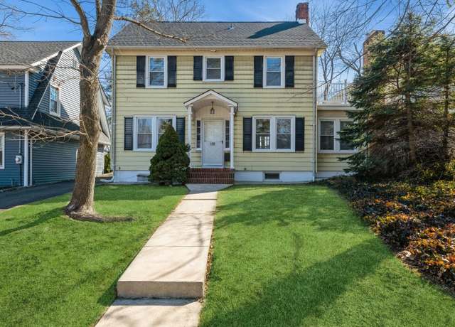 Property at 130 Soundview Rd, Huntington, NY 11743, 3 beds, 3 baths