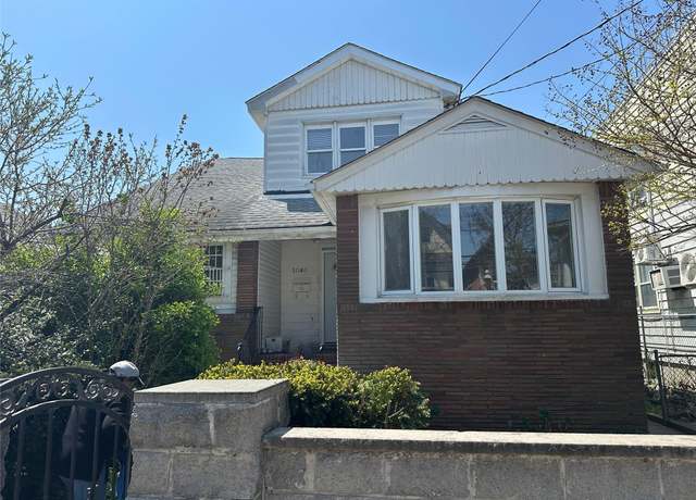 Property at 1040 E 94th St, Brooklyn, NY 11236, 5 beds, 3 baths
