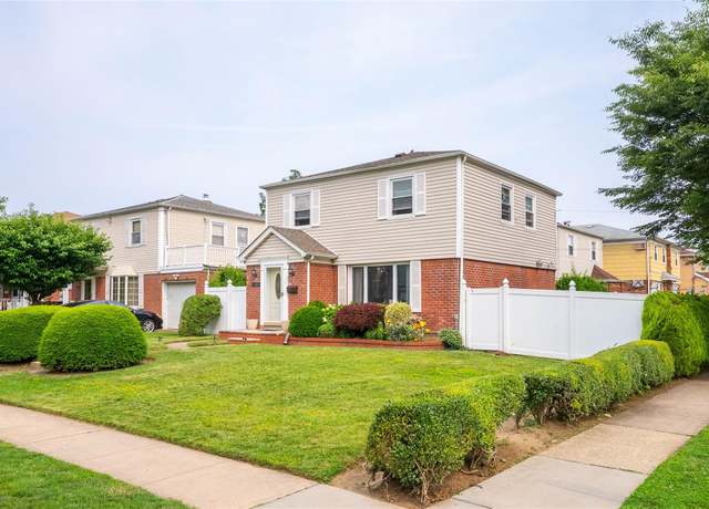 Property at 217-17 43rd Ave, Bayside, NY 11361, 3 beds, 2.5 baths