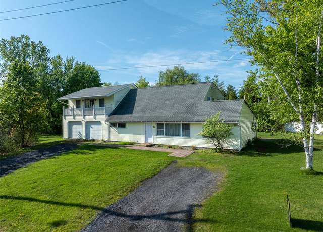 Property at 62 Vestal Hills Dr, Kingston, NY 12401, 5 beds, 2.5 baths