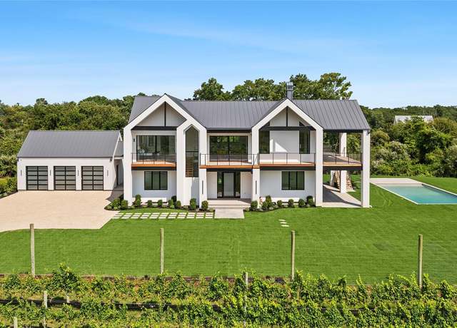 Property at 19620 Soundview Ave, Southold, NY 11971, 7 beds, 7.5 baths