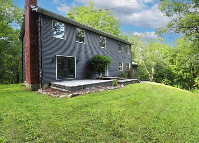 Property at 2 Durmo Rd, New Paltz, NY 12561, 3 beds, 2.5 baths