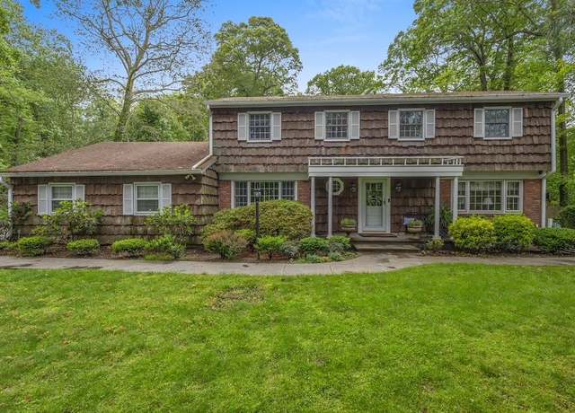 Property at 65 Avery Rd, Woodbury, NY 11797, 5 beds, 3.5 baths
