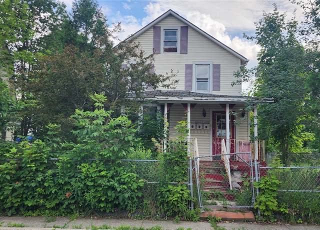 Property at 43 Cottage St, Monticello, NY 12701, 3 beds, 3 baths