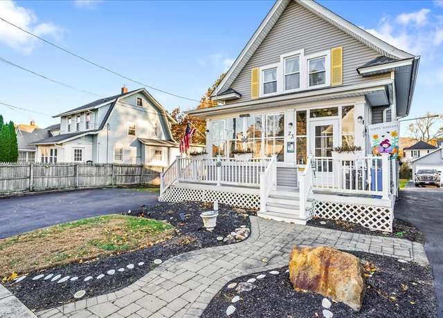 Property at 23 Oak St, Newburgh, NY 12550, 3 beds, 1.5 baths