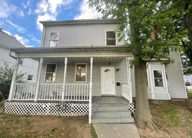 Property at 142 Henry St, Hempstead, NY 11550, 6 beds, 2 baths