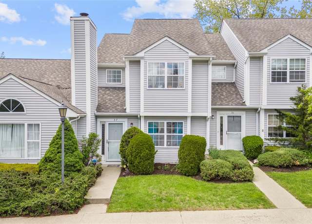 Property at 37 Spruce St, Pawling, NY 12564, 2 beds, 2.5 baths