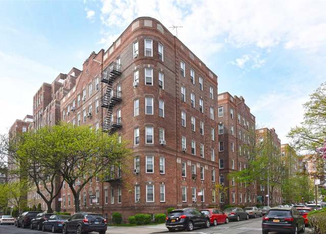 Property at 111-15 75th Ave Unit 4K, Forest Hills, NY 11375, 1 bed, 1 bath