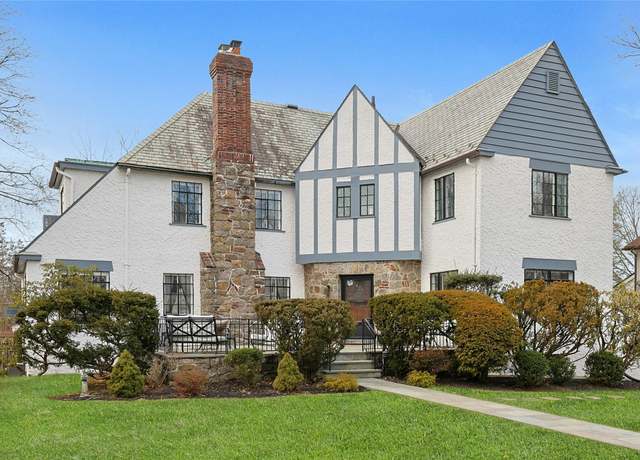 Property at 45 Disbrow Ln, New Rochelle, NY 10804, 5 beds, 3 baths
