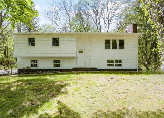 Property at 5 Camp Hill Rd, Pomona, NY 10970, 5 beds, 3 baths
