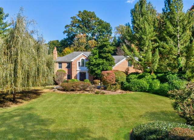 Property at 18 Harriman Dr, Sands Point, NY 11050, 6 beds, 6 baths