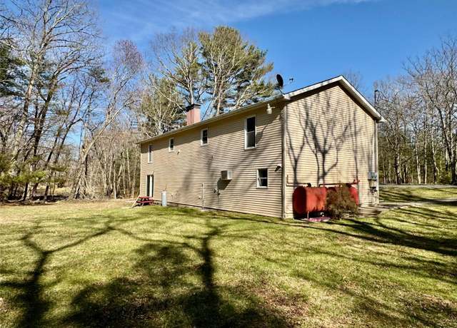 Property at 52 Boxbaum Rd, Huguenot, NY 12746, 5 beds, 3 baths
