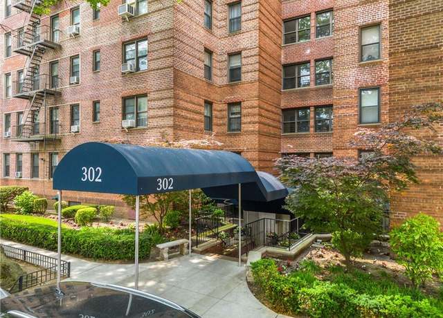 Property at 302 96th St Unit 2W, Brooklyn, NY 11209, 1 bed, 1 bath